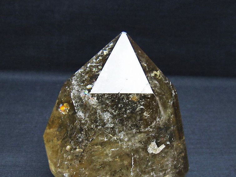 虹入り ライトニング水晶ガーデン水晶 六角柱[t705-7652]
