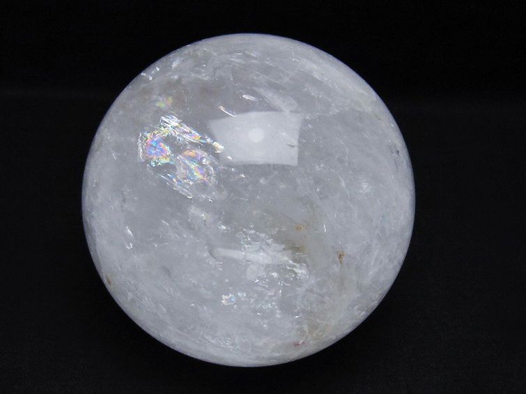 1.4Kg 虹入り ヒマラヤ水晶 丸玉 105mm [T718-3448] 1枚目