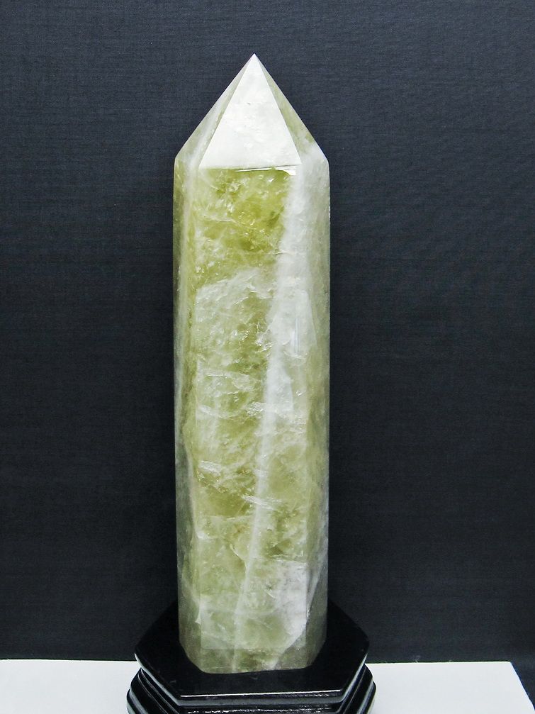 2Kg シトリン水晶 六角柱 [t719-5095] 1枚目