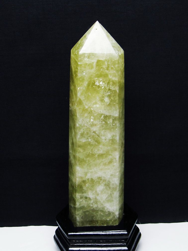 1.3Kg シトリン水晶 六角柱 [t719-5181] 1枚目