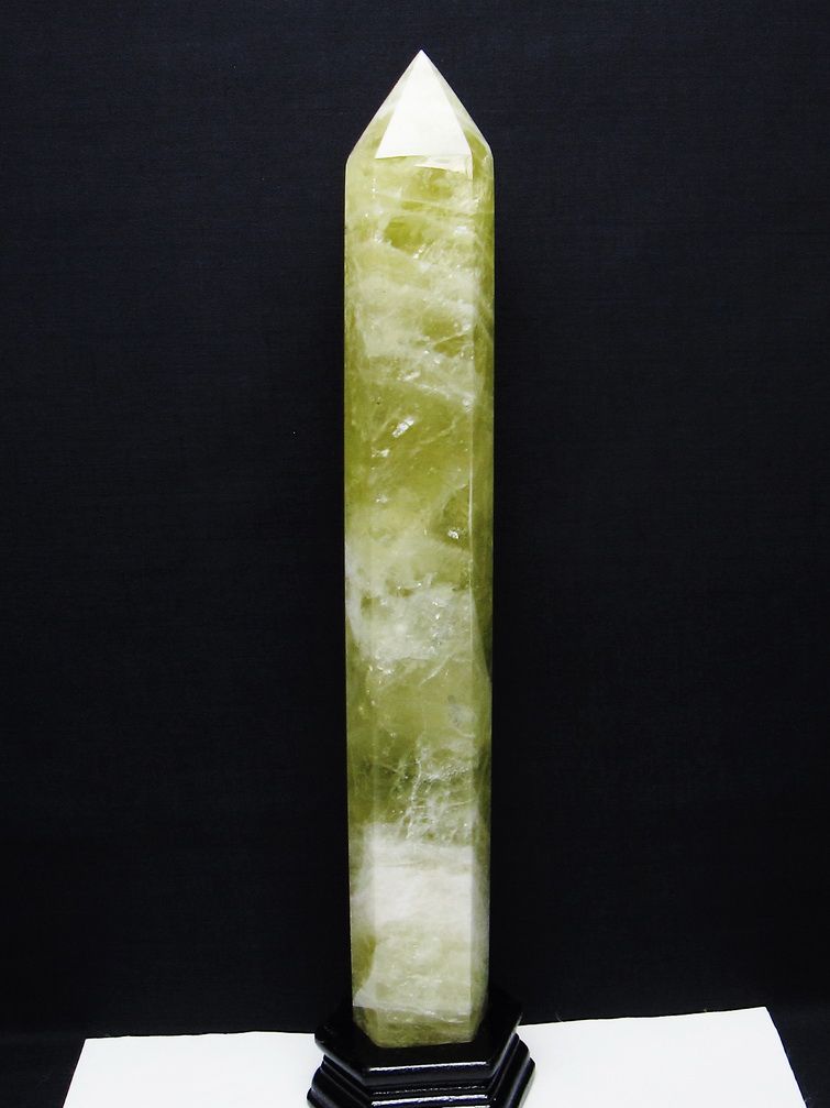 2Kg シトリン水晶 六角柱 [t719-5248] 1枚目