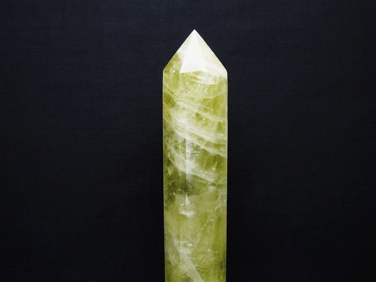 2Kg シトリン水晶 六角柱 [t719-5248] 3枚目