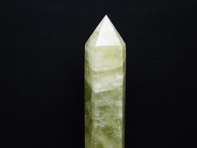 1.8Kg シトリン水晶 六角柱 [t719-5250] 2枚目