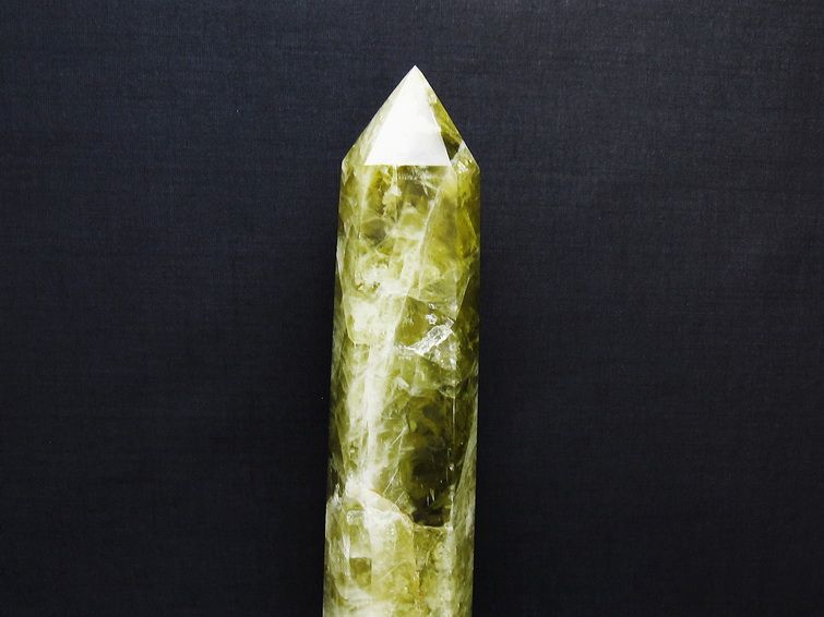 1.8Kg シトリン水晶 六角柱 [t719-5252] 2枚目