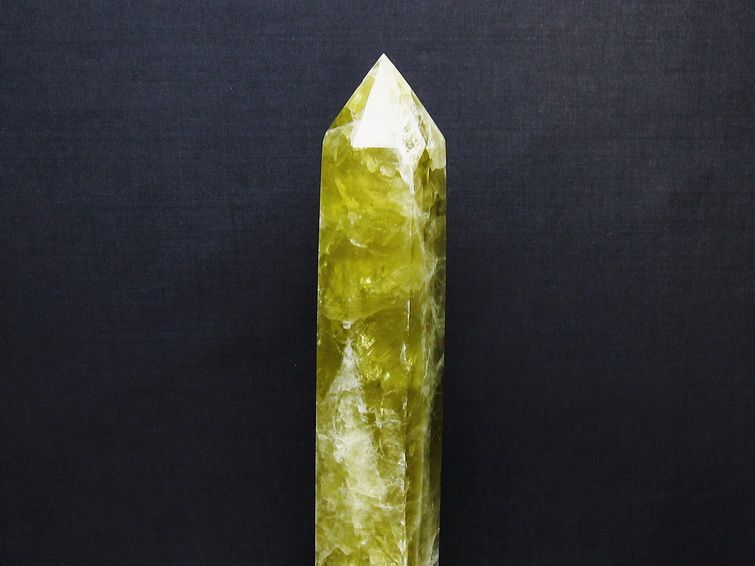 1.8Kg シトリン水晶 六角柱 [t719-5252] 3枚目