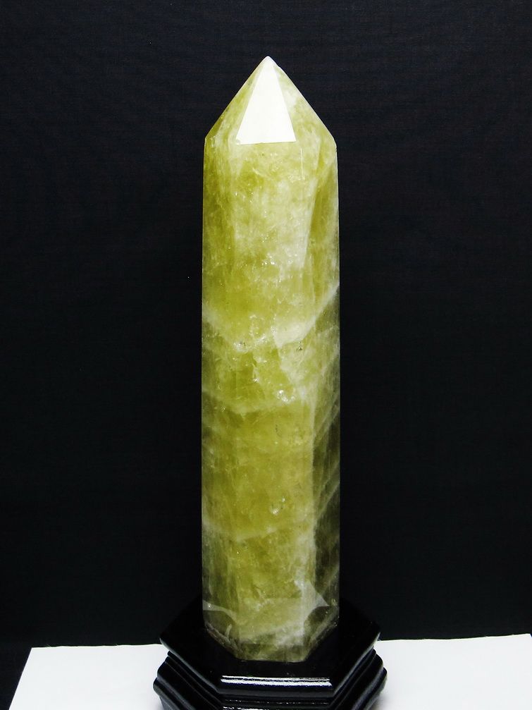 2.1Kg シトリン水晶 六角柱 [t719-5262] 1枚目