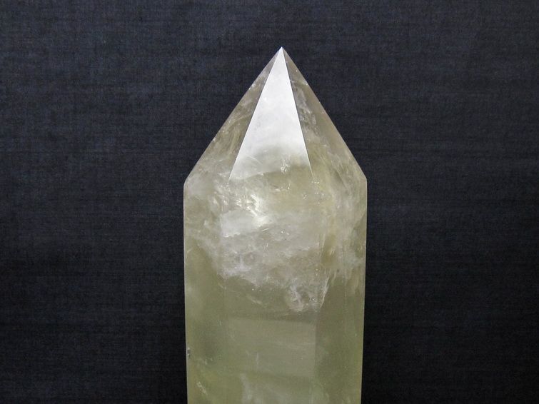 1.7Kg シトリン水晶 六角柱 [t719-5350] 2枚目
