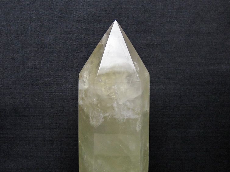 1.7Kg シトリン水晶 六角柱 [t719-5350] 3枚目