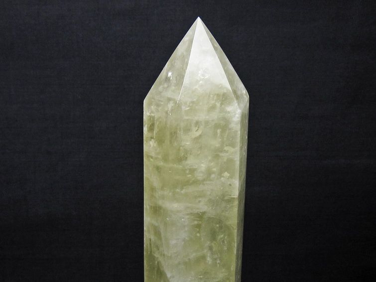 1.6Kg シトリン水晶 六角柱 [t719-5356] 2枚目