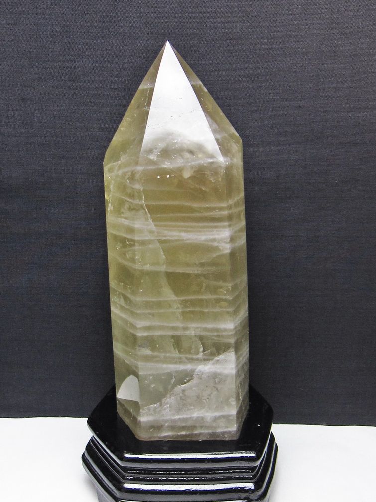2.6Kg シトリン水晶 六角柱 [t719-5362] 1枚目
