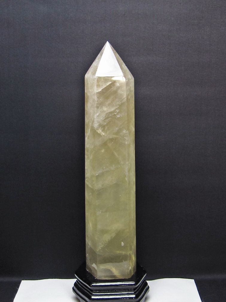 3.3Kg シトリン水晶 六角柱 [t719-5374] 1枚目