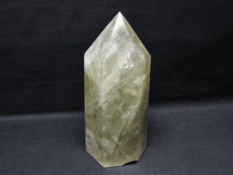 1.1Kg シトリン水晶 六角柱 [t719-5445] 1枚目