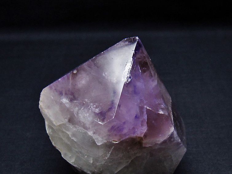 アメジスト 六角柱[T720-1191] 3枚目