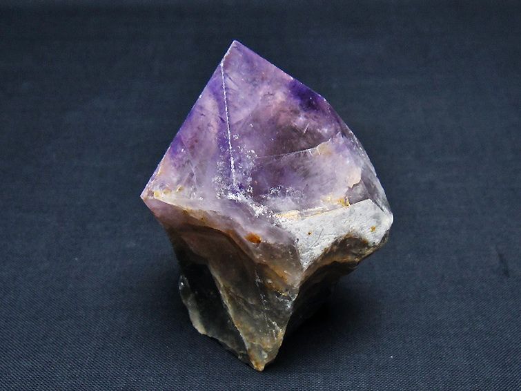 アメジスト 六角柱 [t720-1202] 1枚目