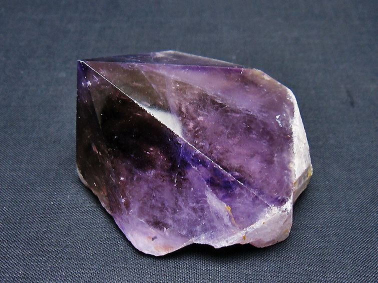 アメジスト 六角柱[T720-1237] 1枚目