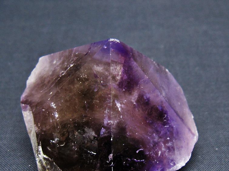 アメジスト 六角柱[T720-1242] 2枚目