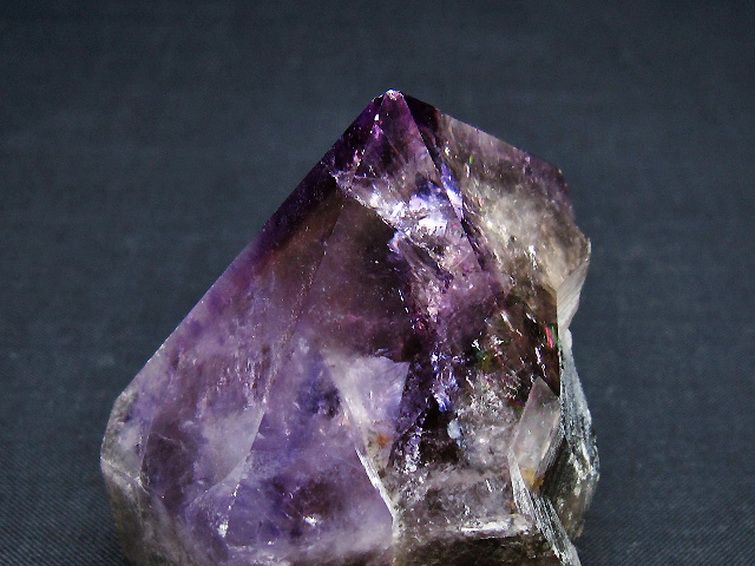 虹入り アメジスト 六角柱 [t720-1246] 2枚目