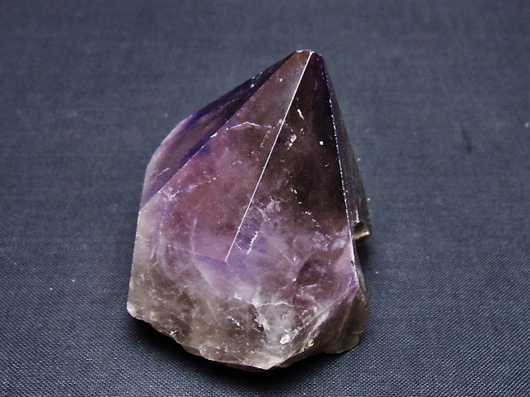 アメジスト 六角柱[T720-1250] 1枚目