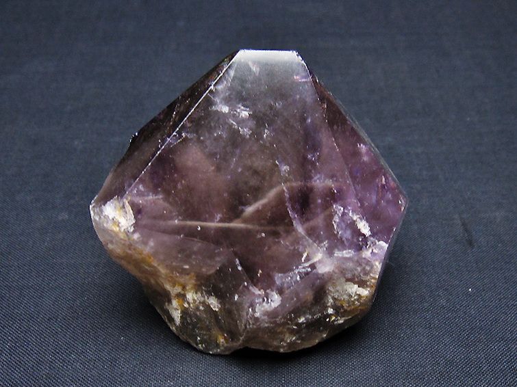 アメジスト 六角柱[T720-1261] 1枚目
