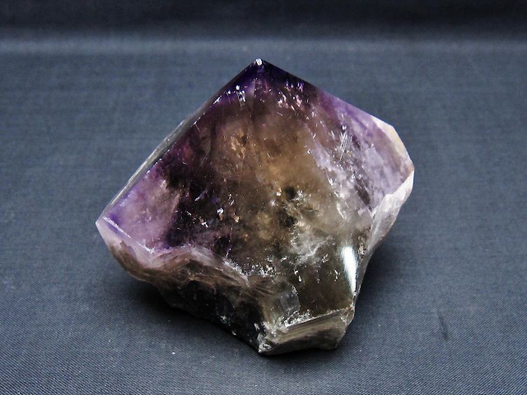 アメジスト 六角柱 [t720-1329] 1枚目