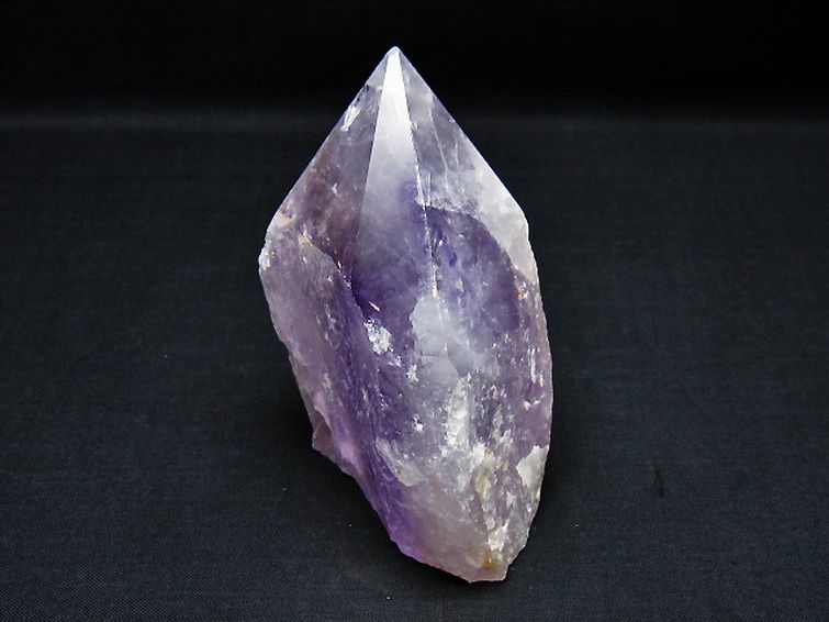 アメジスト 六角柱[T720-1376] 1枚目