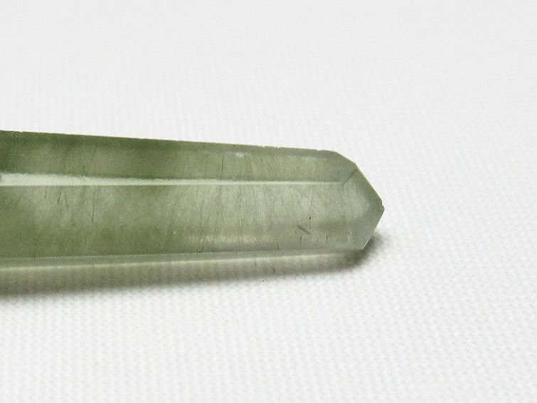 緑ルチル水晶 六角柱[T720-441] 2枚目