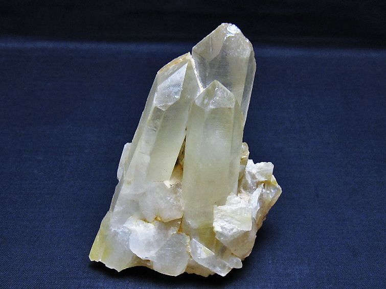 レムリアンシード水晶クラスター [t721-13372] 1枚目