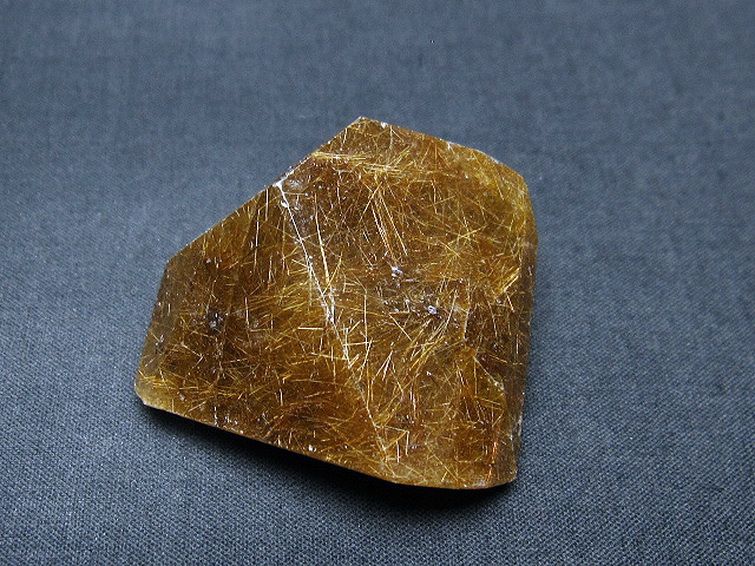 ルチルクォーツ（金針ルチル水晶） 原石[T725-2321] 1枚目