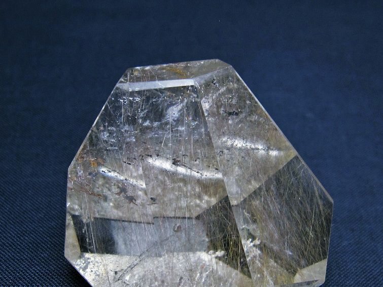 プラチナルチル 原石[T725-2699] 2枚目