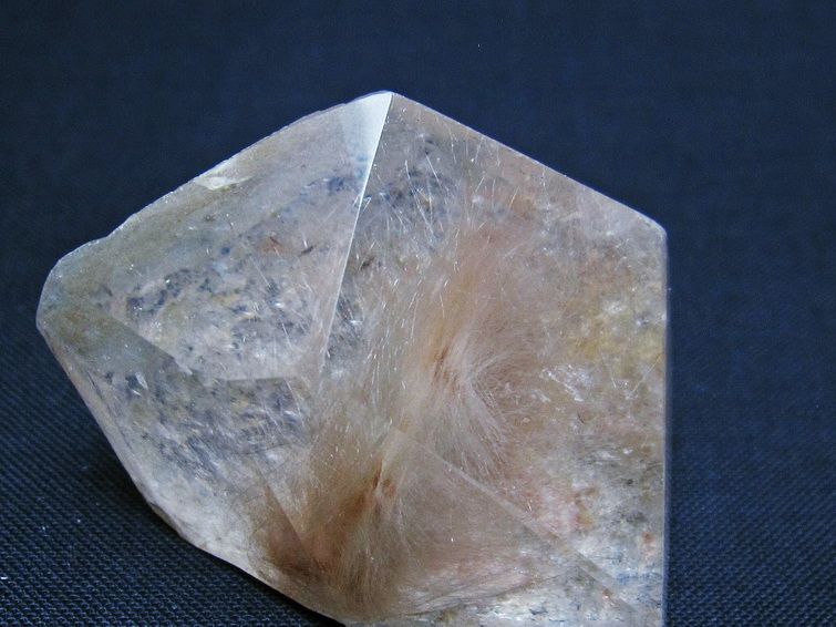 プラチナルチル 原石[T725-2707] 2枚目