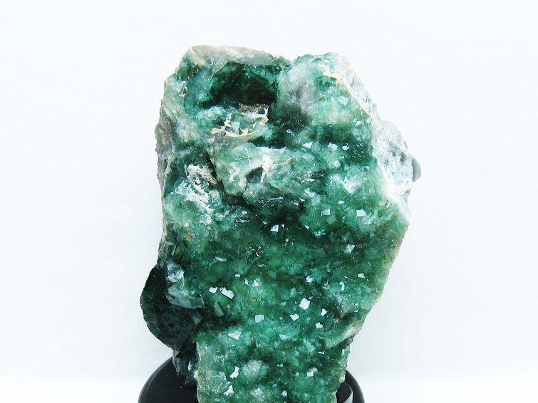 1.6Kg 緑フローライト 原石[t726-1644]