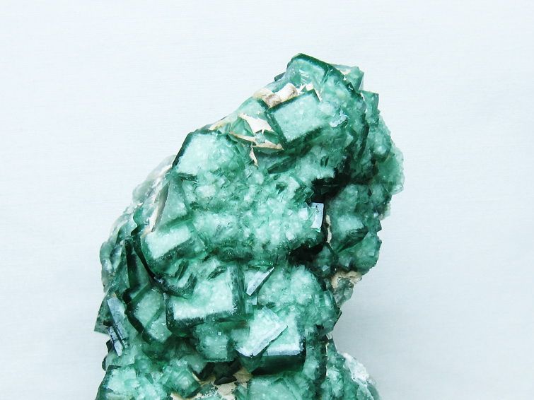 1.3Kg 緑フローライト 原石[T726-1702] 3枚目