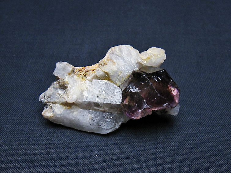 スーパーセブン 原石 [t73-2331] 1枚目