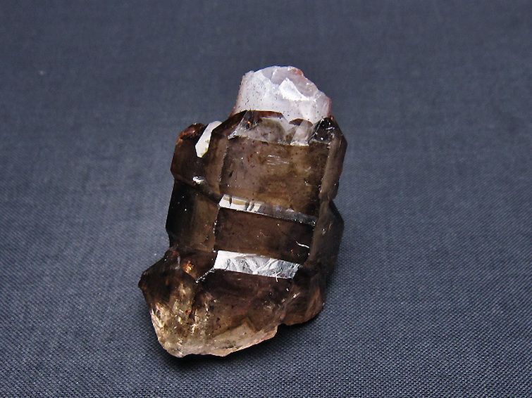 スーパーセブン 原石 [t73-2341] 1枚目