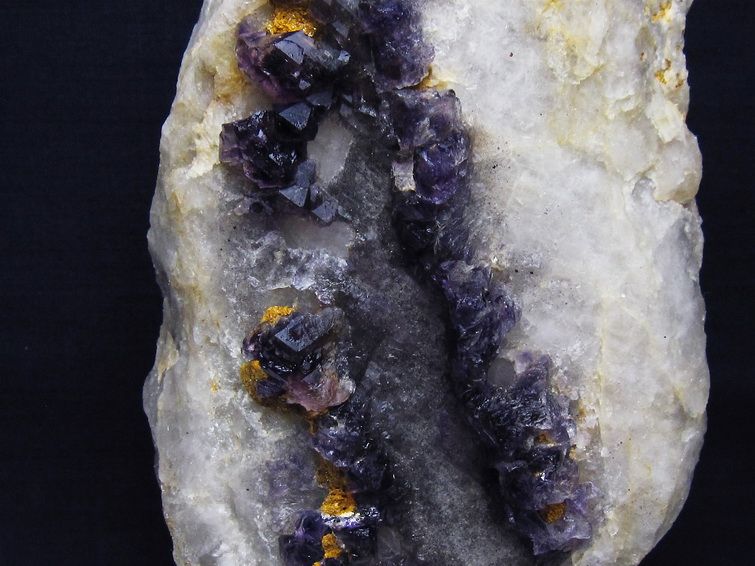 2.4Kg スーパーセブン 原石[T73-2360] 3枚目