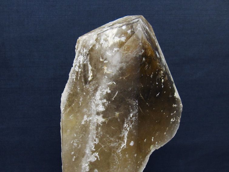 1.9Kg ライトニング水晶 原石[T735-3968] 2枚目