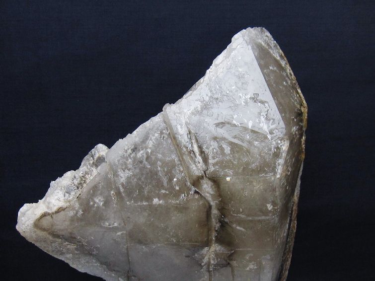 3Kg ライトニング水晶 原石[T735-3971] 2枚目