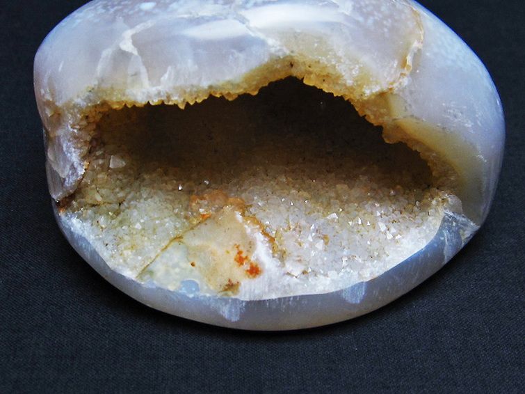 ウルグアイ産 アゲート水晶ドーム[T757-1695] 2枚目