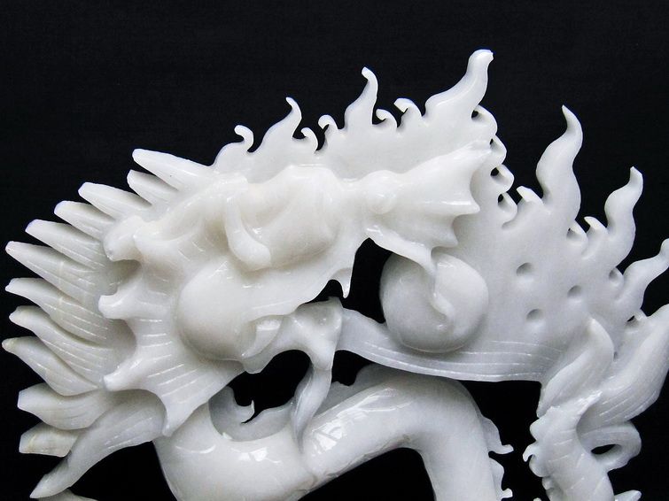 2.1Kg 漢白玉 手彫り 龍 置物 [t757-1981] 3枚目