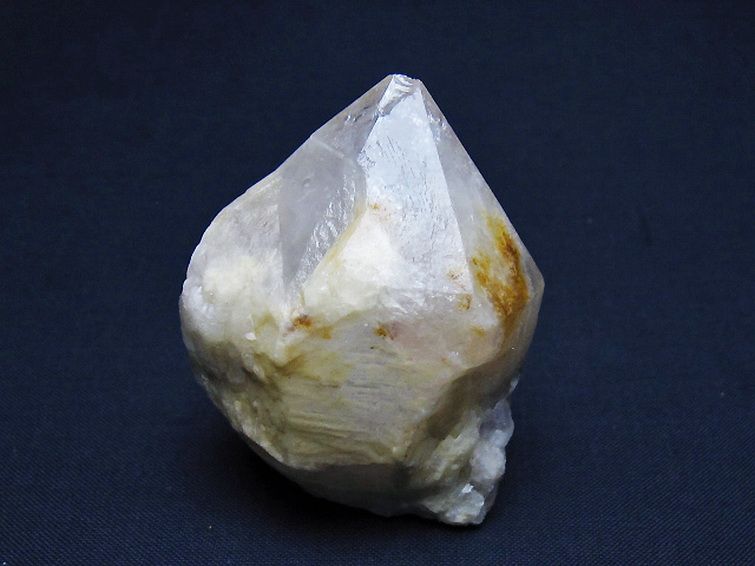 カテドラルライブラリー 水晶 原石 [t761-3638] 1枚目