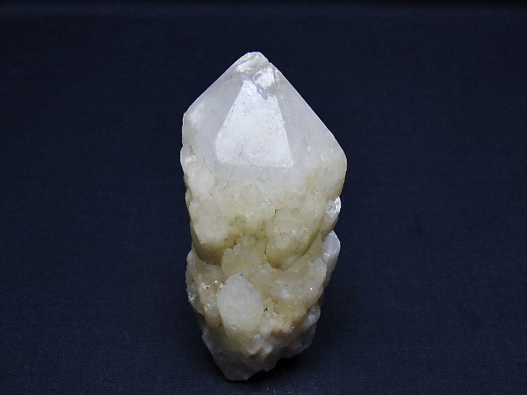 カテドラルライブラリー 水晶 原石 [t761-3676] 1枚目