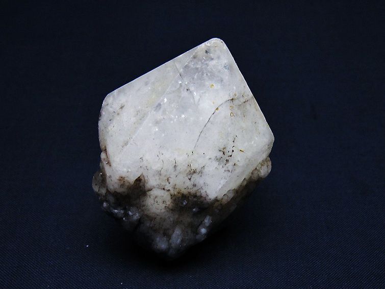 カテドラルライブラリー 水晶 原石 [t761-3695] 1枚目