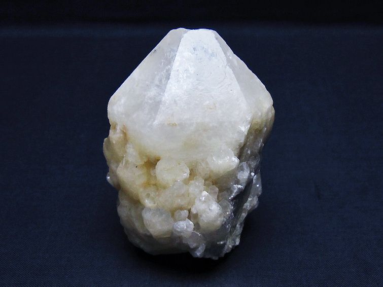 カテドラルライブラリー 水晶 原石 [t761-3710] 1枚目