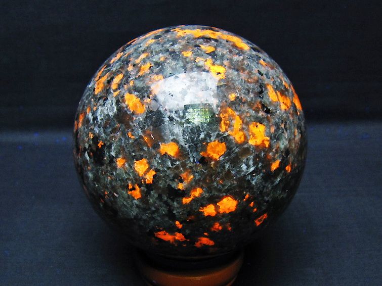 1.5Kg ユーパーライト 丸玉 105mm [t762-3293] 1枚目