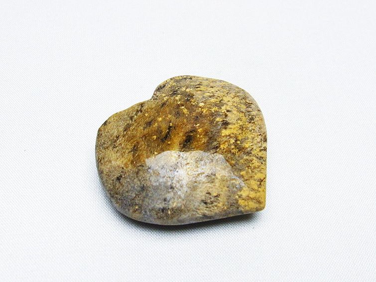 ルチルインアゲート ハート 置物 [t763-3493] 1枚目