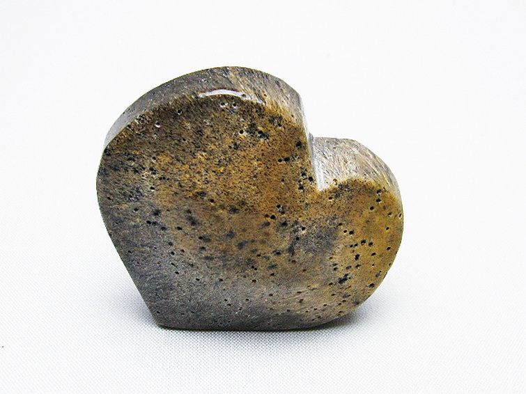 ルチルインアゲート ハート 置物[T763-3503] 1枚目