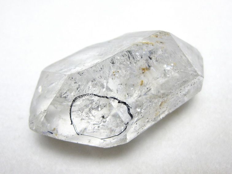 水入り スティブナイト（輝安鉱）入り | ハーキマーダイヤモンド水晶 原石[T768-2320] 1枚目