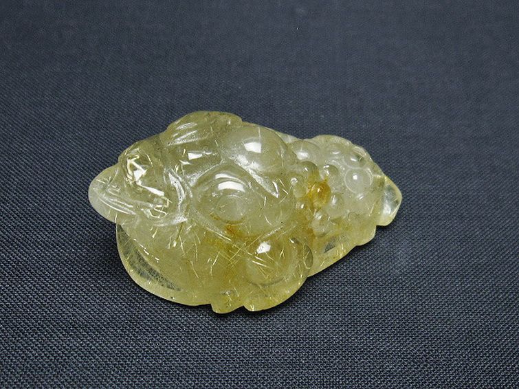 ゴールドタイチンルチル金蟾 置物 [t801-568] 1枚目