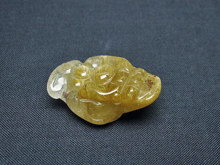 金針ルチルクォーツ 金蟾 置物 [t801-576] 1枚目