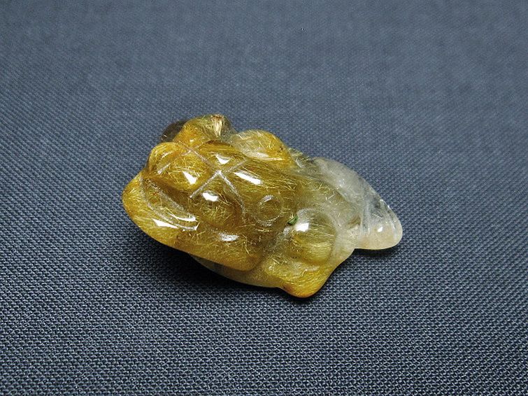 金針ルチルクォーツ 金蟾 置物 [t801-584] 1枚目